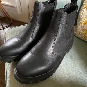 Dr. Martens Black Chelsea Boot Size 6